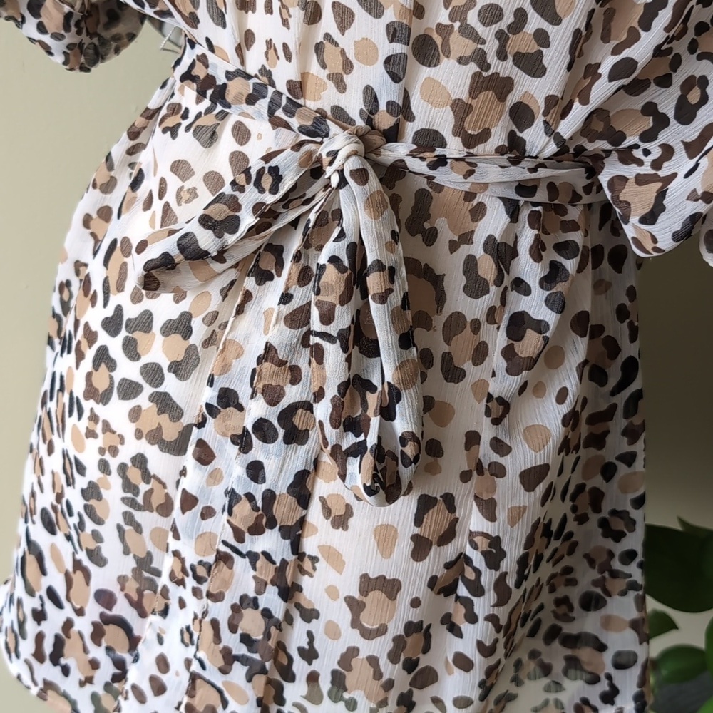 Apt. 9 Leopard Print Pleated Surplice Blouse 1X GUC - Picture 8 of 13